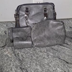 Chic Silver Women's Shoulder Bag Set
